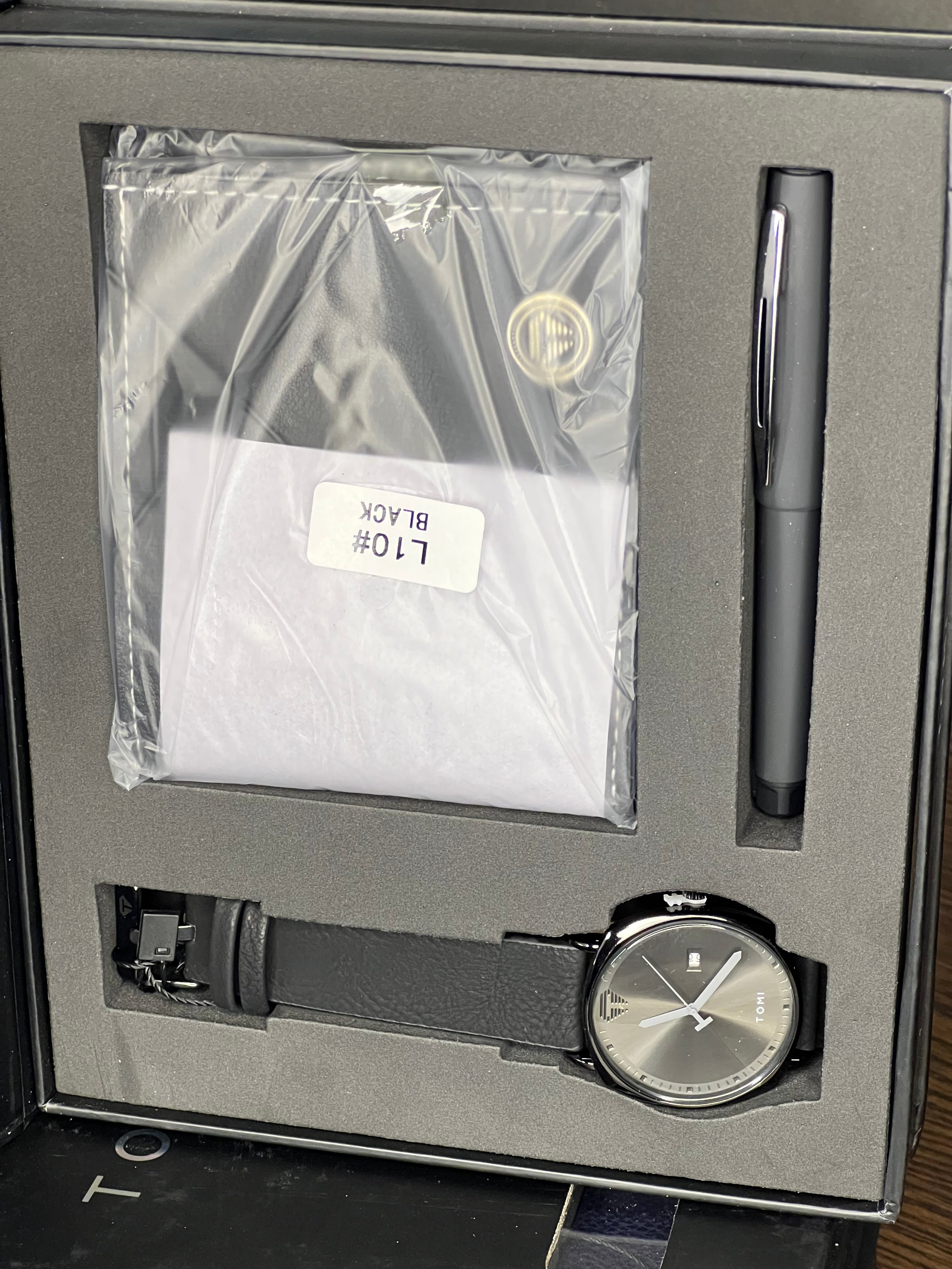 Elegant Black Gift Set – Watch, Pen & Notebook